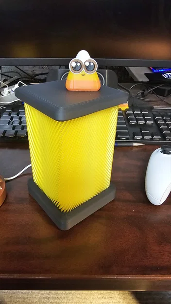 Đèn bàn LED xoắn ốc vuông - Image 1