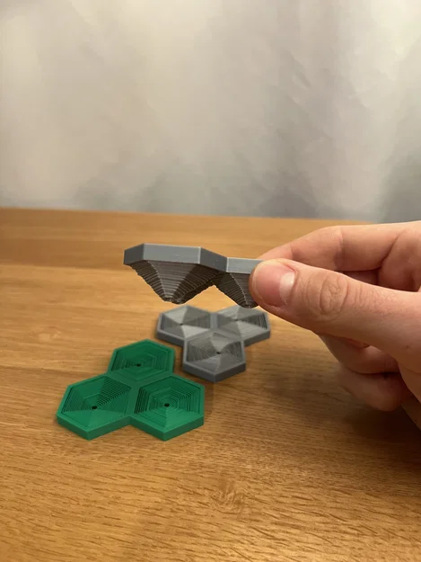 Đồ chơi fidget Lục Giác Bộ Ba (Triple Hexagon Fidget Toy) - Image 3