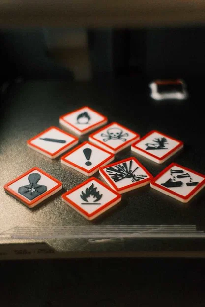 ChemLab Magnets – Nam châm cảnh báo GHS màu đỏ - Image 2