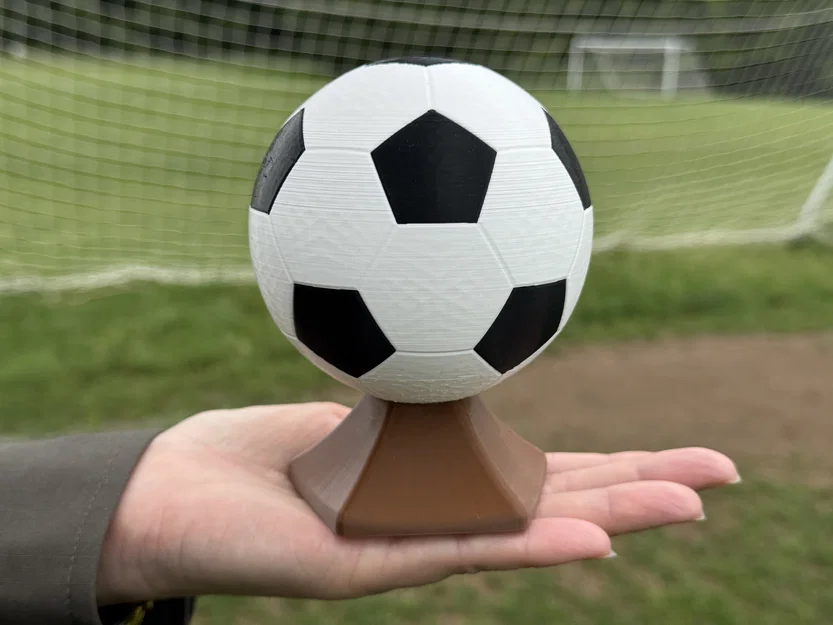 Cúp Bóng Đá (Soccer Trophy) - Image 1