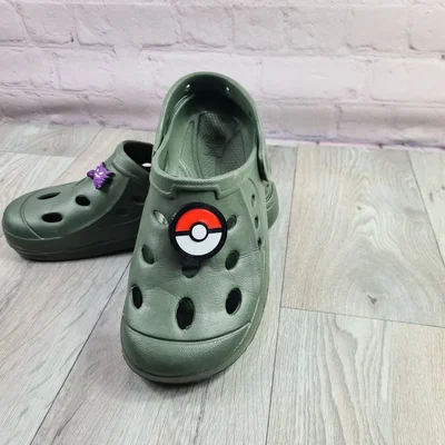 Phụ kiện trang trí Crocs hình Pokeball in 3D độc đáo