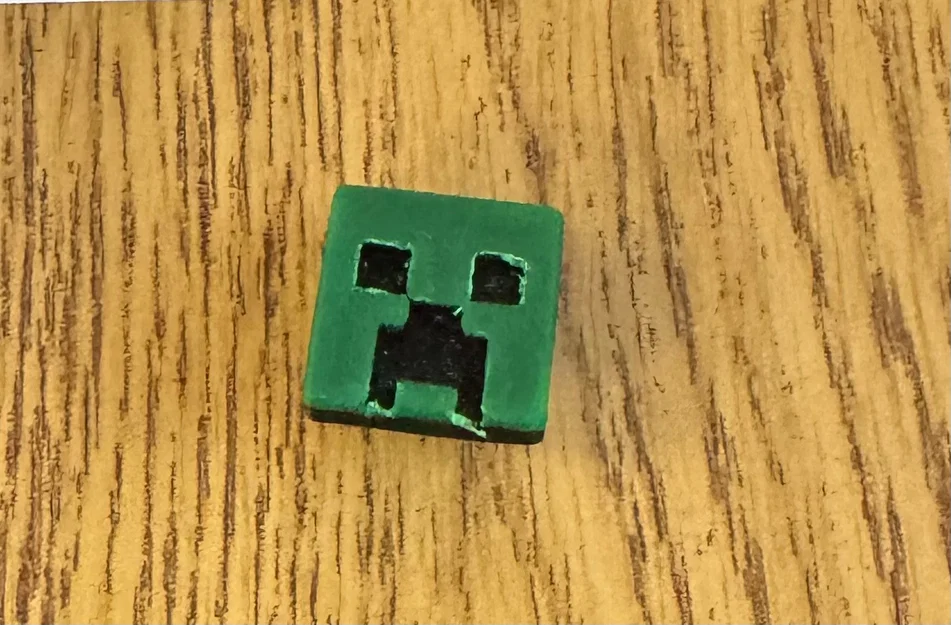 Mô hình Creeper Croc Charm trang trí dép siêu đáng yêu cho fan Minecraft - Image 1