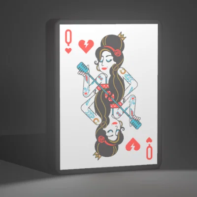 LightBox Nữ Hoàng Trái Tim – Lá bài poker lấy cảm hứng Amy Winehouse