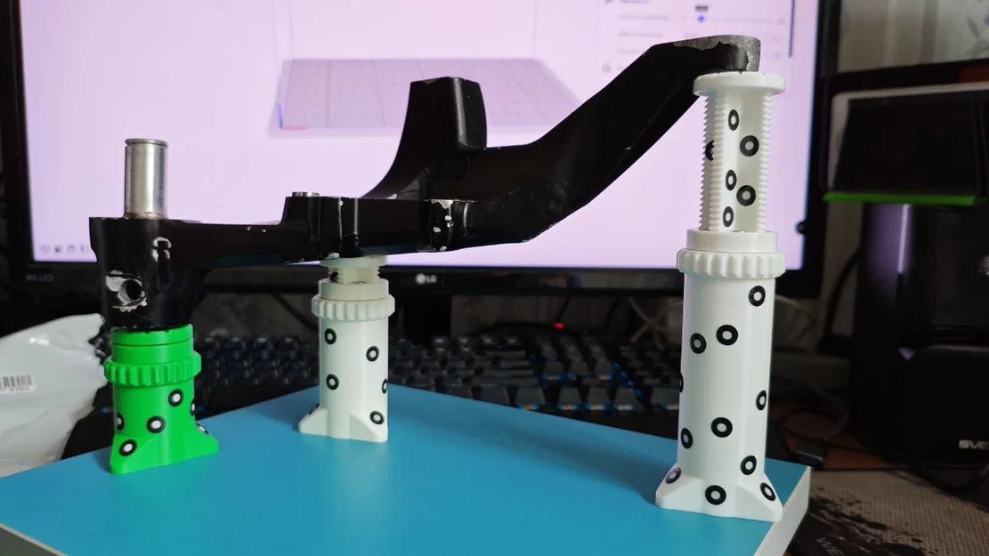 Chân đế điều chỉnh chiều cao cho scan 3D - Image 5