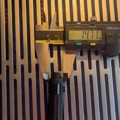Plug Spinner (Dụng cụ quay plug)