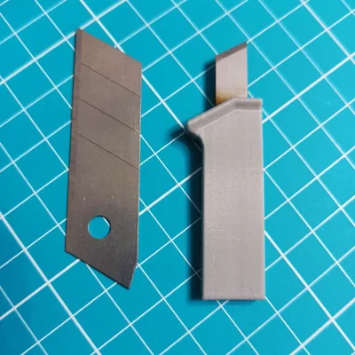 Dao mổ mini dùng 1 đoạn lưỡi dao 18mm (1 blade segment scalpel)