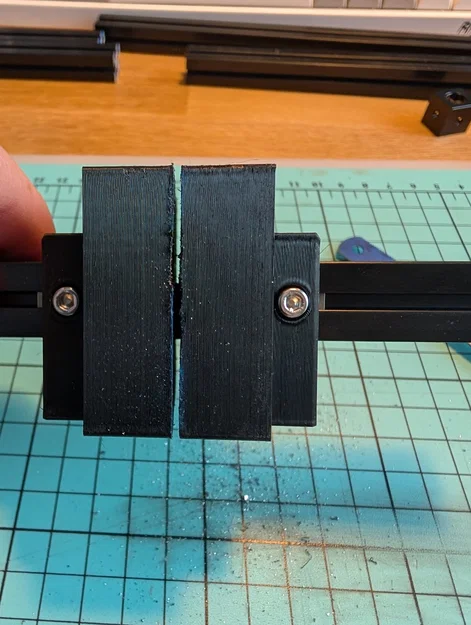 Cữ cắt MakerBeam XL (MakerBeam XL Cutting Fixture) - Image 1