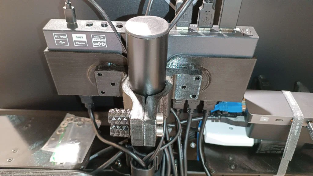 Ngàm/Bracket VESA cho KCEVE KVM - Image 1
