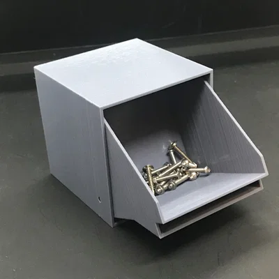 Ngăn chứa linh kiện nhỏ dạng nghiêng xếp chồng (Stackable Tilt-Out Storage Bins)
