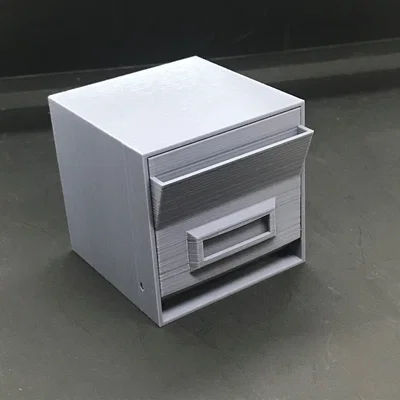 Ngăn chứa linh kiện nhỏ dạng nghiêng xếp chồng (Stackable Tilt-Out Storage Bins)