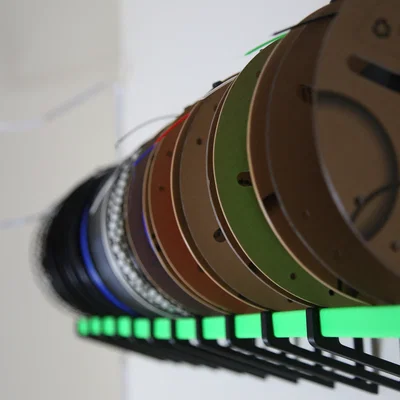 Giá treo filament gắn tường in 3D 100% (Filament Rack fully 3D-printable)