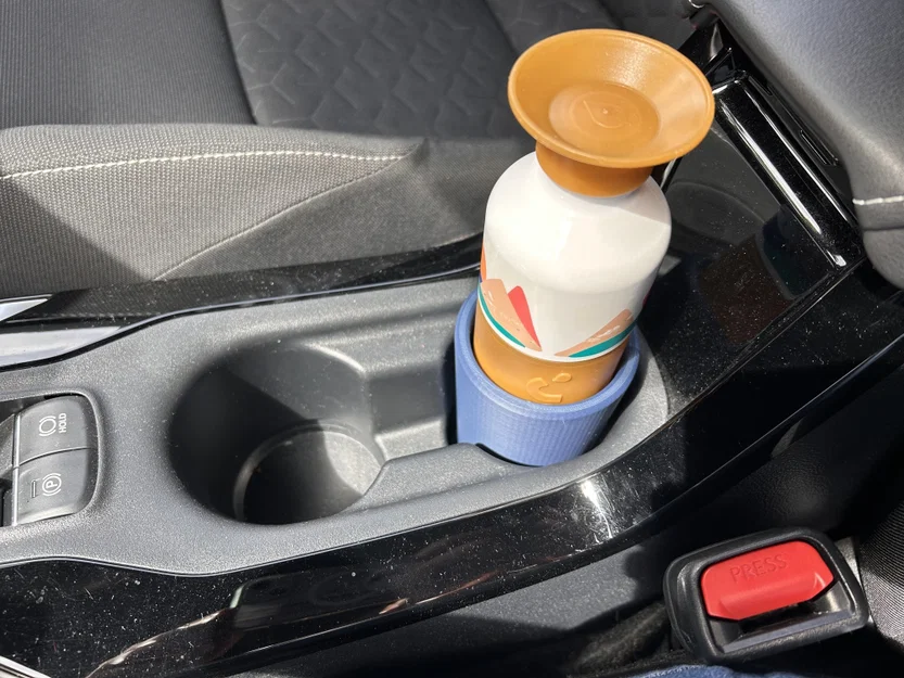 Miếng đệm cố định bình nước Dopper cho xe Toyota Corolla - Image 1