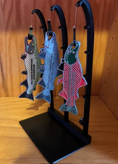 Giá treo huy hiệu cá hồi (Fishing Rod Challenge Coin Display) in 3D - Image 2