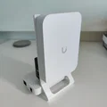 Giá đỡ để bàn cho UniFi In-Wall kèm PoE Injector và GoCoax - Thumbnail 1