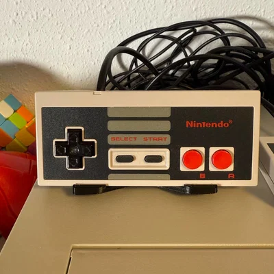 Kệ dựng tay cầm NES (NES Controller Stand)