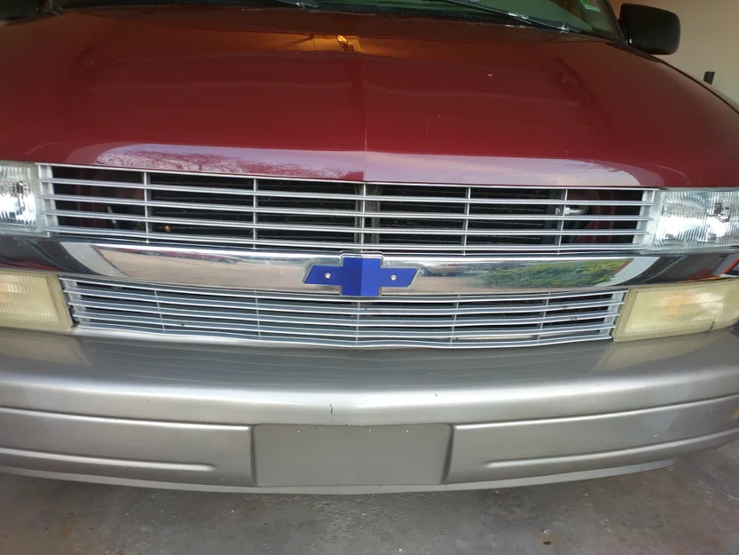 Logo bowtie Chevrolet Astro 2004 (emblem thay thế cho ca-lăng trước) - Image 1