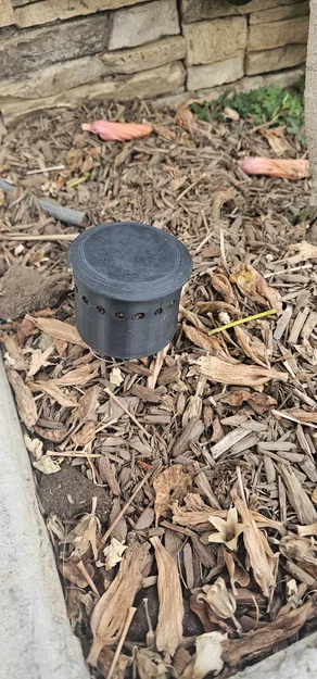 Hộp cọc chứa chất xua đuổi động vật hoang dã (Wildlife Repellent Spike Container) - Image 3