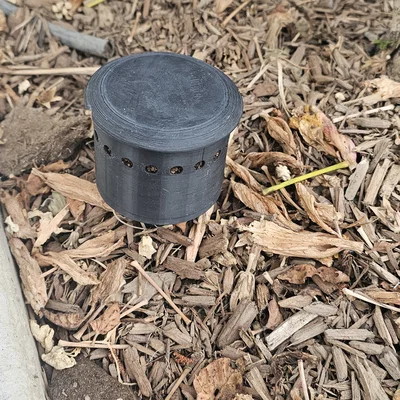 Hộp cọc chứa chất xua đuổi động vật hoang dã (Wildlife Repellent Spike Container)