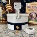 Treat Cam: Máy nhả bánh tự động kèm chụp hình khi thú cưng bấm nút - Thumbnail 1