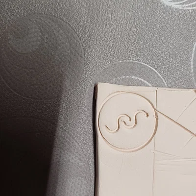 Clay Stamp (Stamp đất sét trống để thêm thiết kế)