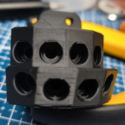 Bộ chia sợi nhựa BoxTurtle 8 cổng cho máy in 3D