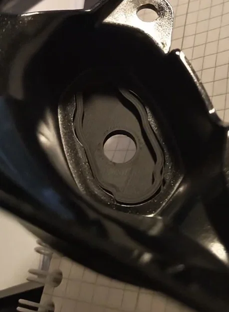 Kawasaki Z Models 2018–nay: Adapterplate cho xi-nhan trước - Image 1