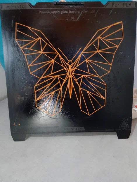 Mẫu trang trí tường hình con bướm phong cách Geometric - Image 2