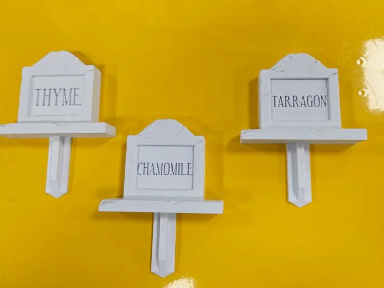 Bảng Tên Vườn Hình Bia Mộ (Headstone Garden Markers) - Image 1