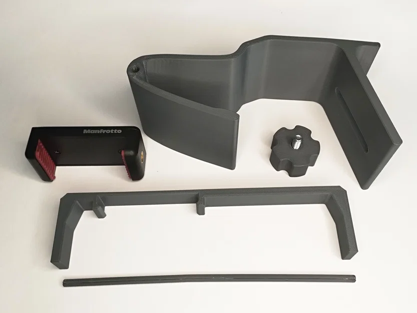 Giá đỡ điện thoại cho khoang táp-lô Dacia Duster (Dacia Duster Cockpit Phone Holder) - Image 3