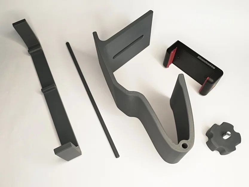 Giá đỡ điện thoại cho khoang táp-lô Dacia Duster (Dacia Duster Cockpit Phone Holder) - Image 4