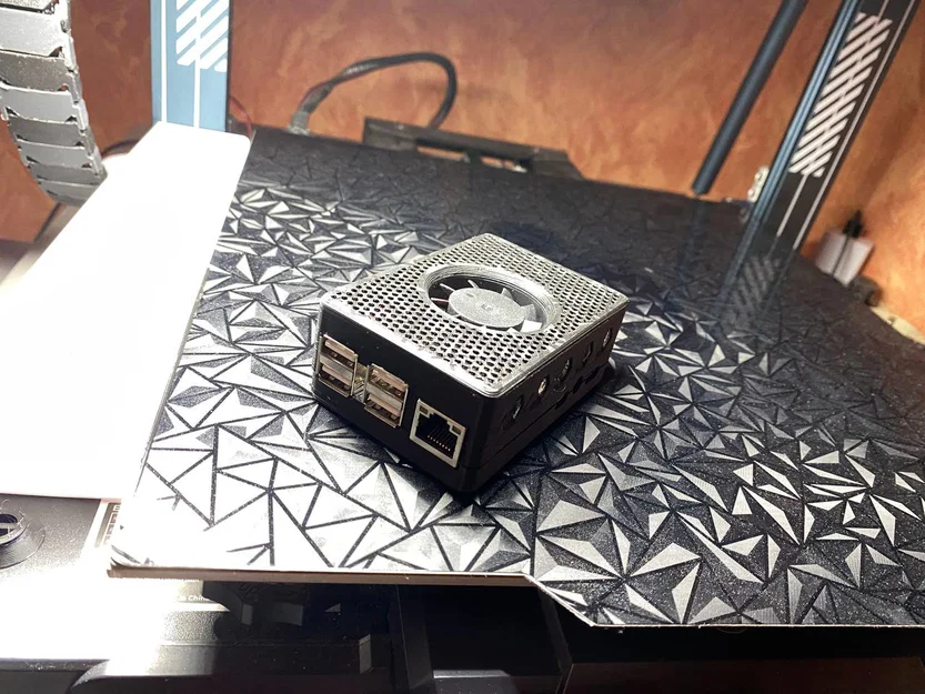 Vỏ ốp bảo vệ BTT Pi 1.2 kèm đế gắn quạt tản nhiệt 40mm in 3D - Image 2