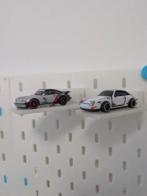 Giá đỡ trưng bày xe mô hình Hot Wheels cho bảng Ikea Skadis - Image 1