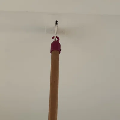 Pole Hook (Móc cây pole mở cửa gác mái)