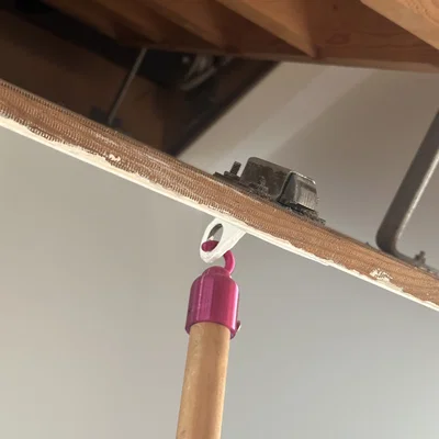 Pole Hook (Móc cây pole mở cửa gác mái)