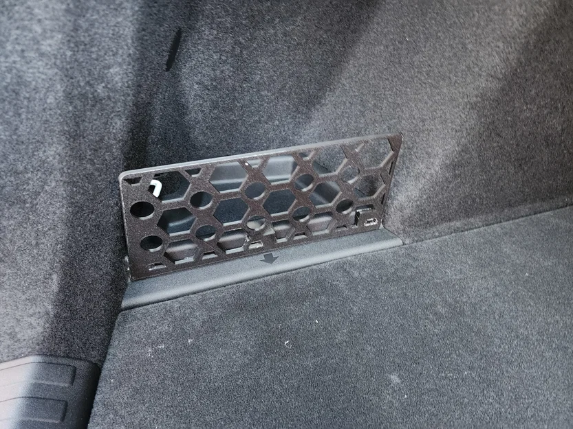 Vách ngăn khay hông cốp (trunk/boot) Audi Q6 - Image 3