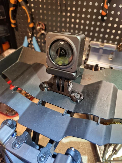 Ngàm gắn GoPro cho xe điều khiển từ xa Traxxas Sledge/Jato - Image 1