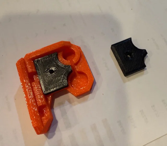 Z-Cap Bracket có ê-cu tích hợp cho thanh đèn LED - Image 3