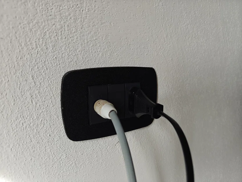 Mặt che ổ cắm 3 module tùy biến (Tương thích Bticino Living) - Image 2