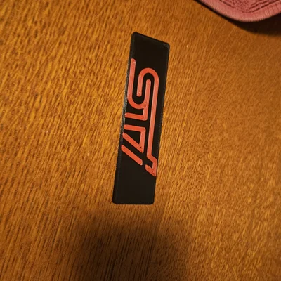 Logo STI in 3D tùy chỉnh cho thảm cốp xe Subaru WRX STI