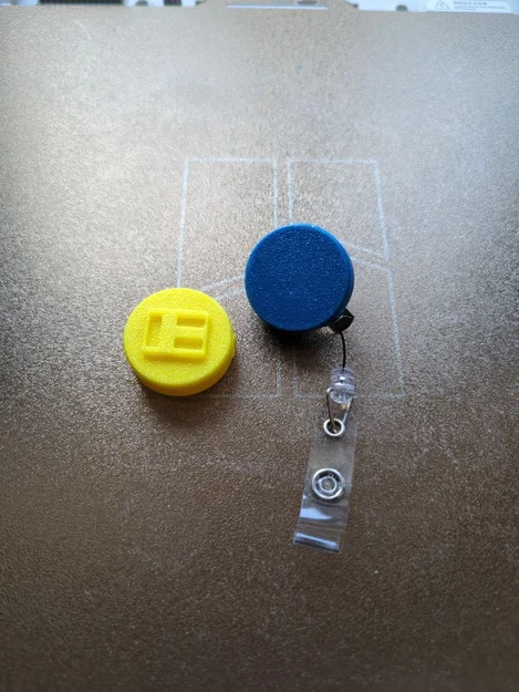 Giá cuộn rút (Retractable Reel) cho thẻ ID/Badge - Image 1