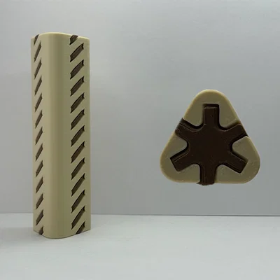 Taller Triangular Gear Passthrough – Bánh răng tam giác bản cao
