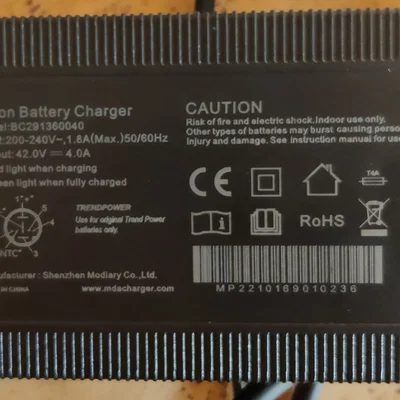 Giá treo tường cho Li-Ion Battery Charger BC291360040 (kèm tùy chọn giữ dây)