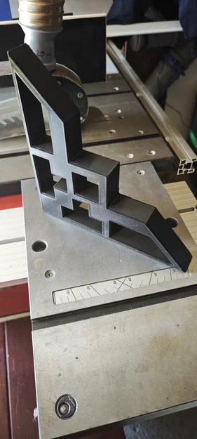 Kè góc vuông 3D (Korpuswinkel) hỗ trợ đóng tủ và thi công gỗ chính xác - Image 1