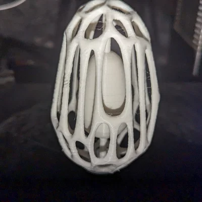 Mô hình quả trứng Voronoi độc đáo (Egg in a voronoi egg) in 3D