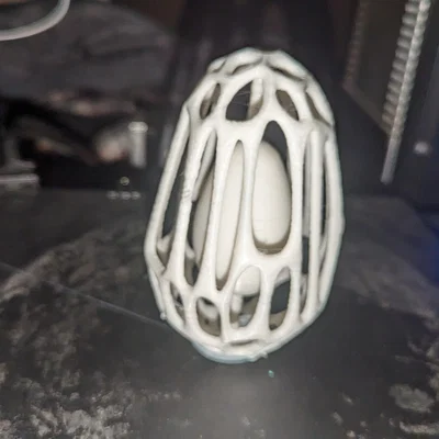 Mô hình quả trứng Voronoi độc đáo (Egg in a voronoi egg) in 3D
