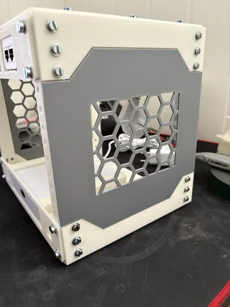 Tấm ốp hông 5U cho 10-inch Rack - Phụ kiện Homelab in 3D - Image 1