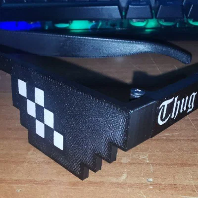Mô hình in 3D mắt kính Thug Life phong cách pixel độc đáo