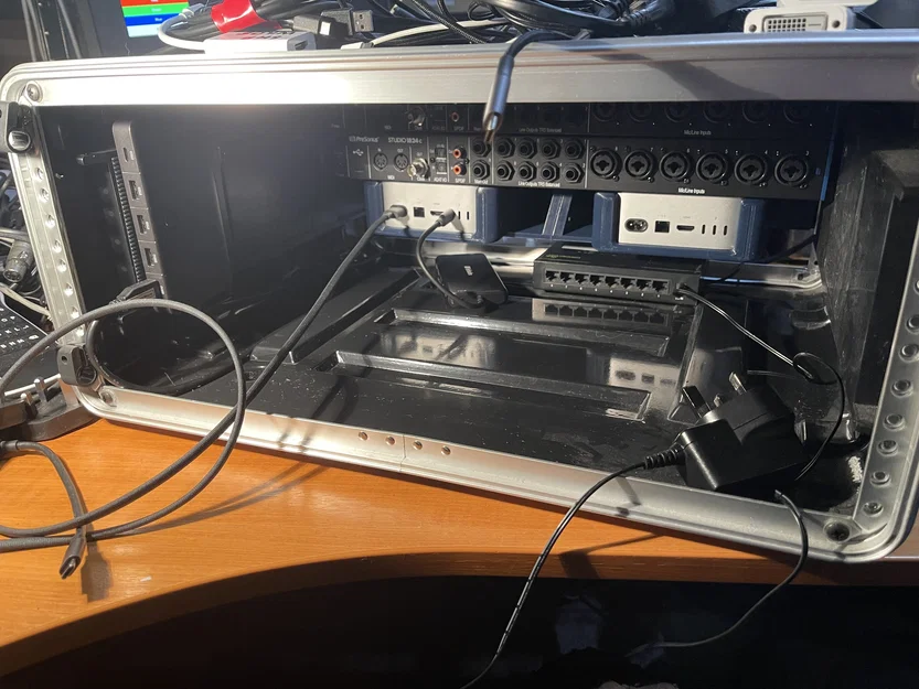 Bộ gá M4 Mac Mini đôi cho rack 19" (Rack Mount) - Image 3
