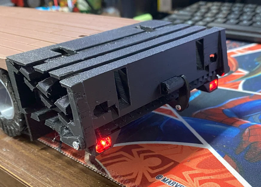 Phụ kiện gắn LED cho dốc lên rơ-moóc (Trailer Ramp LED Holder Attachment) - Image 1