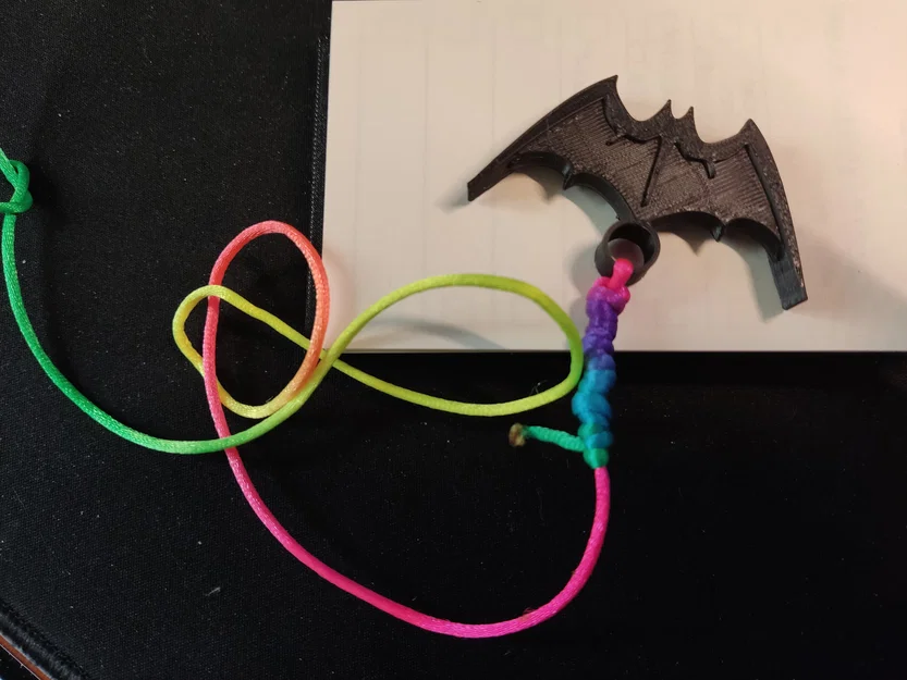 Móc khóa Grappling Hook của Batwoman - Image 4